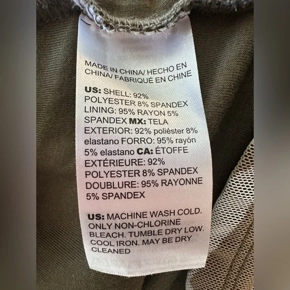 Chico’s Tank Top 1 M Floral Camo Print Stretch Layering Tank Fall Neutrals - Picture 7 of 7